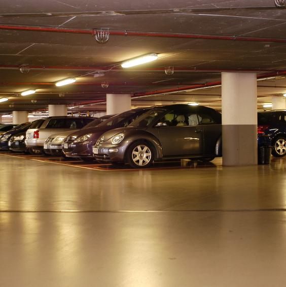 Parking souterrain dans un hôtel en Andorre