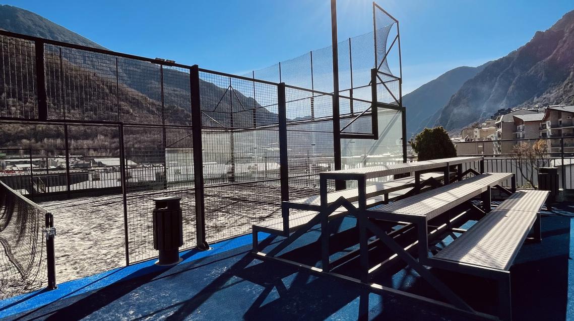 Outdoor padel court Club de Pádel Prestigi Hotels Andorra